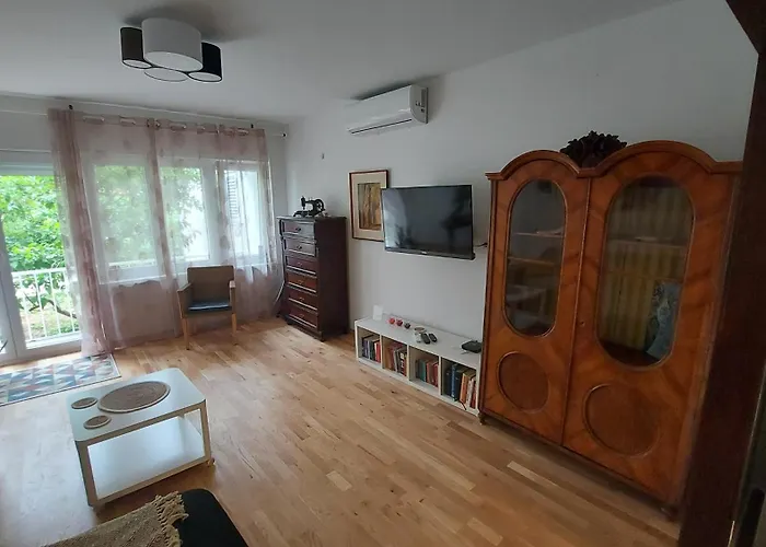 Little Cherry Apartman